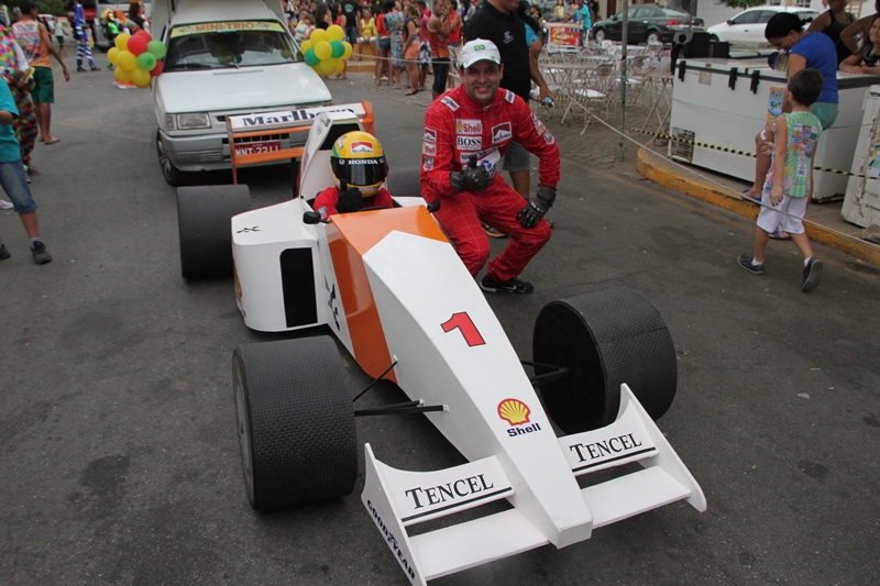 Luciano Pires revela a sua surpresa, uma homenagem a Ayrton Senna no bloco Unidunitê Kids