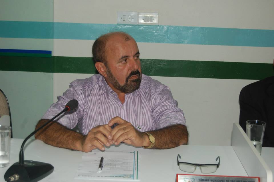 O Presidente da Câmara, José Vicente Souza, o Doido de Zé Vicente